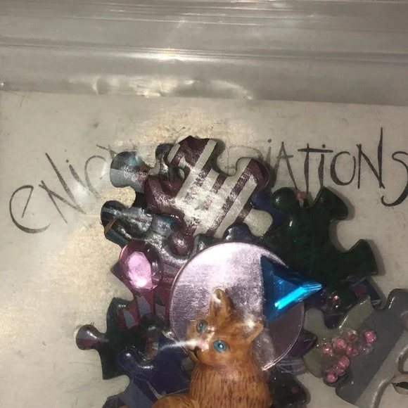 ENIGMA VARIATIONS Handmade Pin/Brooch Cat Puzzle Pieces USA NIP - Picture 5 of 6